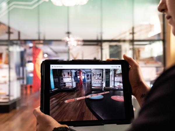 Using iPad to bring objects to life through augmented reality